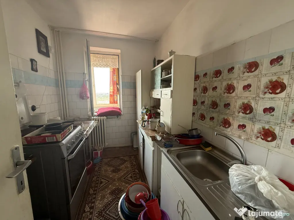 Apartament cu 2 camere, semidecomandat, etaj 6 din 10 - Sagu - Timisoara (Timis)