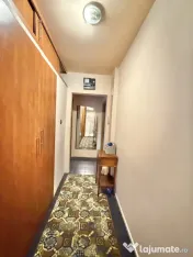 Apartament 4 camere, semidecomandat, etaj 3, zona Dacia 