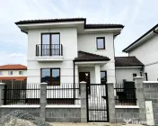 Duplex despărțit prin camera tehnica-Zona Centrala - Dumbr 
