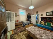 Casa cu 2 camere, curte comuna, 52mp utili - Zona Iosefin 