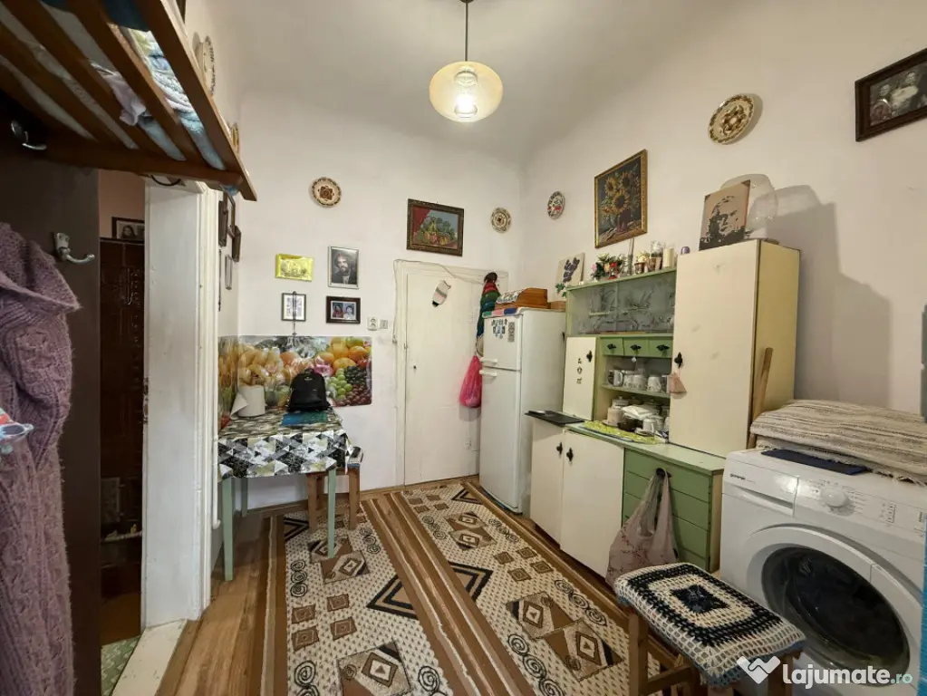 Casa cu 2 camere, curte comuna, 52mp utili - Zona Iosefin - Timisoara (Timis)
