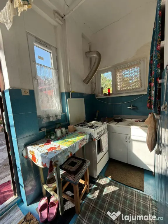 Casa cu 2 camere, curte comuna, 52mp utili - Zona Iosefin - Timisoara (Timis)