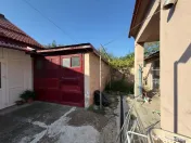 Casa cu 2 camere, curte comuna, 52mp utili - Zona Iosefin 