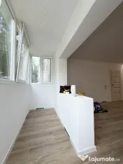 Apartament cu 3 camere, decomandat, 65mp, etaj 1 - zona Damb 