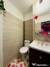 Apartament 3 camere, decomandat, etaj 1, zona Aradului