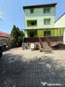 Casa individuala, spatioasa, cu 6 camere, 147 mp utili - zon