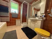 Casa individuala, spatioasa, cu 6 camere, 147 mp utili - zon 