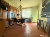 Casa individuala, spatioasa, cu 6 camere, 147 mp utili - zon 