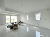 Duplex 4 camere despartit prin camera tehnica - Urseni 