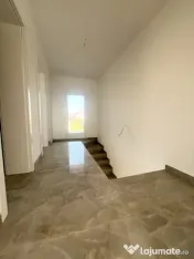 Duplex 5 camere, 107mp, 302mp teren, constructie noua - Gia 