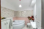 Chitila - Bucurestii Noi, str. Dunei nr. 10, ap. 3 camere la curte 