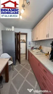 Ap 2 cam, decomandat, mobilat și utilat, et 2–Central, 400 Euro 