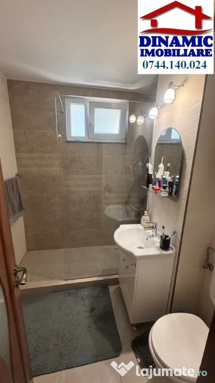 Ap 2 cam, decomandat, mobilat și utilat, et 2–Central, 400 Euro - Piatra-Neamt (Neamt)