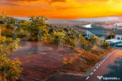 Teren intravilan pentru casă, lângă pădure, la doar 7 mi 