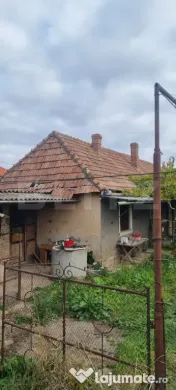 Casa 3 camere,curte,gradina si teren