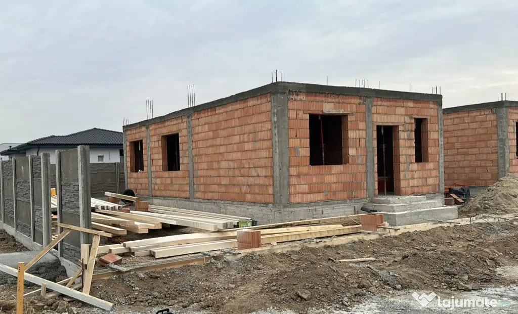 DUPLEX MANSARDABIL - CALEA URSENI - SEPARAT PRIN BAIE - Urseni (Timis)