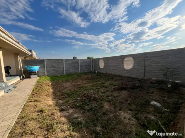 Duplex 5 camere despartit prin garaj | Giroc - Giroc (Timis)