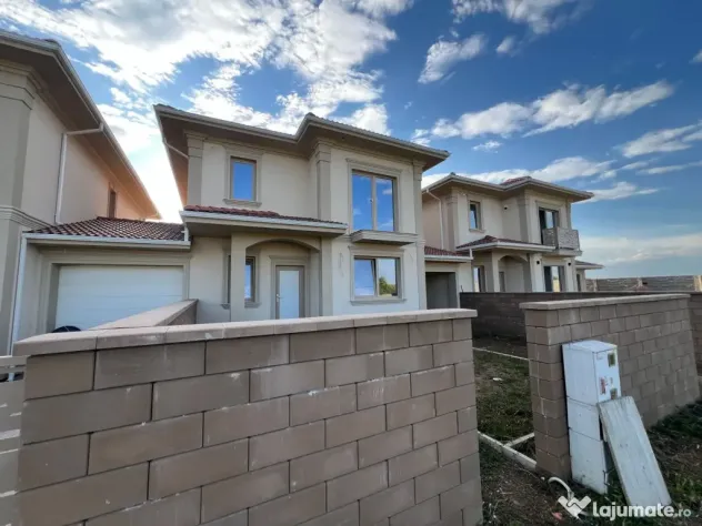 Duplex 5 camere despartit prin garaj | Giroc - Giroc (Timis)