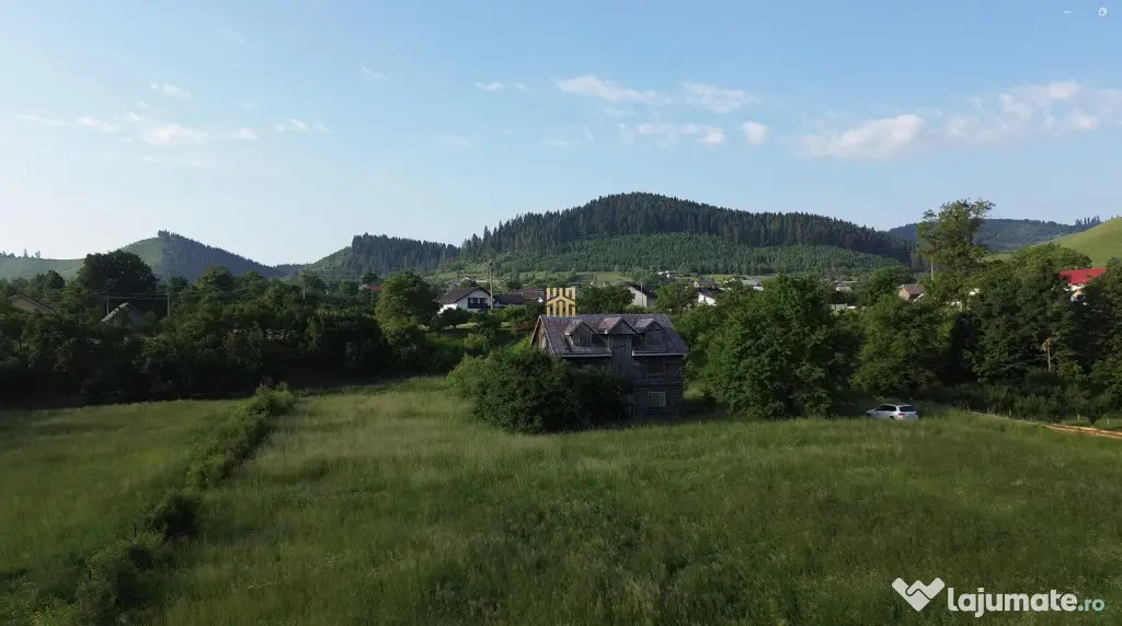 Teren 10.304 mp cu Cas#259; Locuibil#259; de V#226;nzare #23 - Slatina (Suceava)