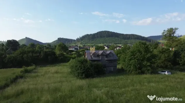 Teren 10.304 mp cu Cas#259; Locuibil#259; de V#226;nzare #23 - Slatina (Suceava)