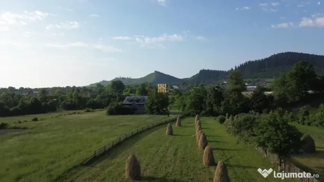 Teren 10.304 mp cu Cas#259; Locuibil#259; de V#226;nzare #23 - Slatina (Suceava)