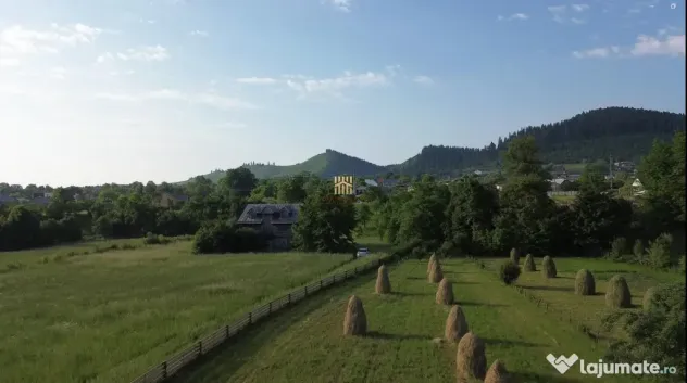 Teren 10.304 mp cu Cas#259; Locuibil#259; de V#226;nzare #23 - Slatina (Suceava)