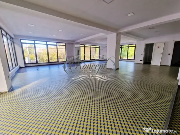 Spatiu comercial versatil, pe strada Plopilor - Cluj-Napoca (Cluj)