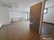 Spatiu comercial versatil, pe strada Plopilor