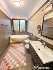 Apartament tip duplex, 3 camere, 116 mp, curte și parcare 