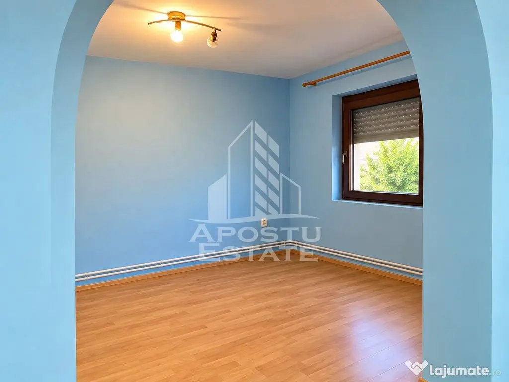 Casa cu 3 camere si curte comuna -zona Parneava - Arad (Arad)