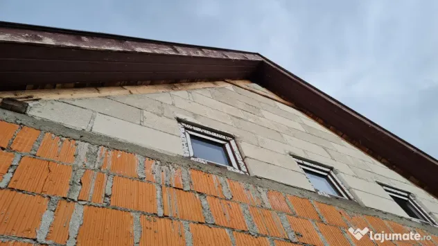 Teren cu casa neterminata in Batania, Ungaria