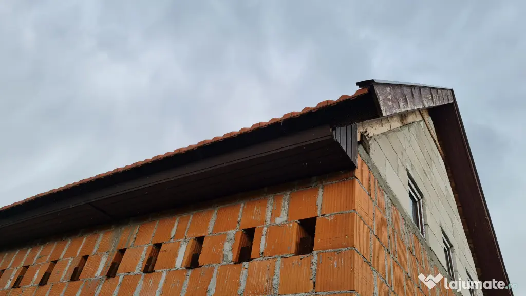 Teren cu casa neterminata in Batania, Ungaria