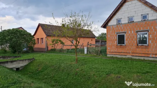 Teren cu casa neterminata in Batania, Ungaria