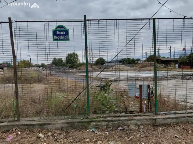 Teren intravilan de vanzare Urgent 7253mp