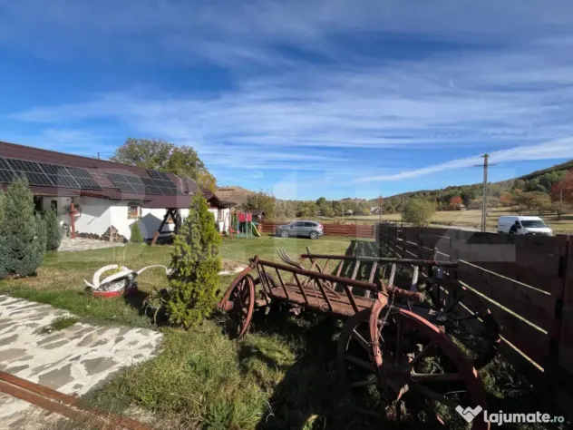 Pensiune rustic-modernă de vânzare în Damiș, Bihor – I - Damis (Bihor)