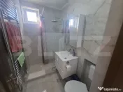 Apartanent cu 3 camere de vanzare,zona Cloșca, 67 mp. 