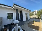 Duplex de v#226;nzare pe parter – 3 camere, curte proprie de 