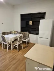 Casă cu 4 camere și spațiu pentru activitate comercială 