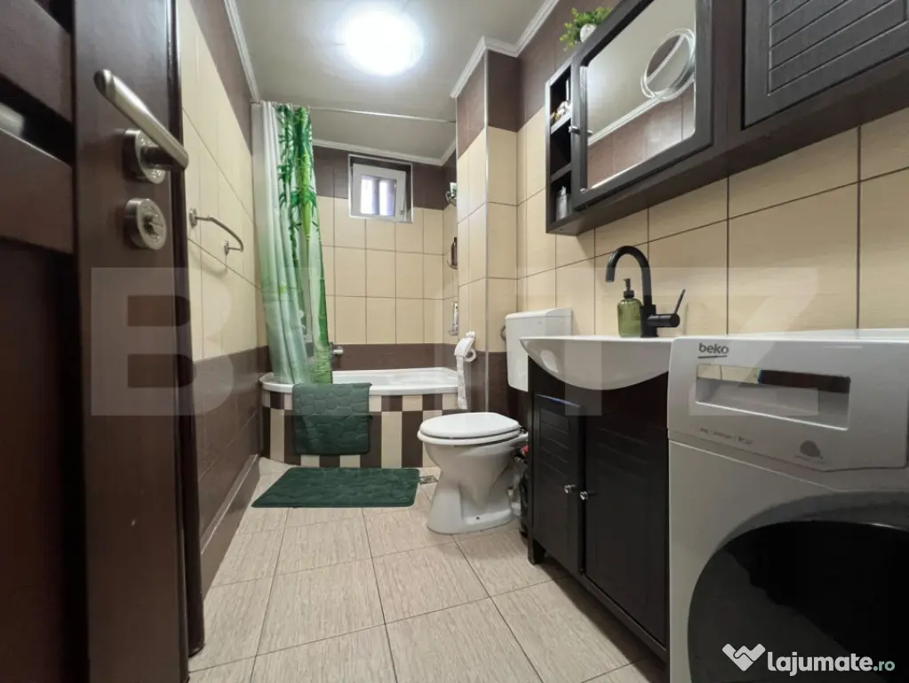 Apartament cu 3 camere, 69 mp, zona Cantemir - Oradea (Bihor)
