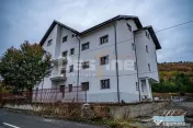 Aprtament cu doua camere in bloc nou zona Pietricica. 