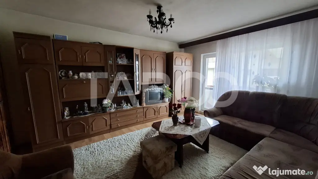 Apartament 4 camere 81 mpu 2 bai 3 balcoane 1 terasa Turniso - Sibiu (Sibiu)
