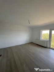 Casă P+1 cu 6 camere de vânzare în Mihail Kogălniceanu ? 