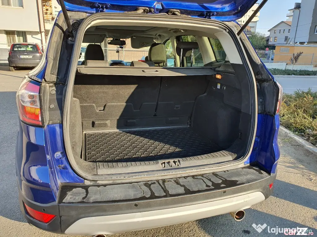 Ford Kuga 2.0 TDCi 4WD Powershift Titanium - Bucuresti (Bucuresti-Ilfov)