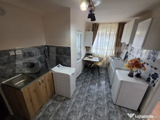 Apartament cu o camera, garaj, gradina, Zona strazii Bucures - Cluj-Napoca (Cluj)