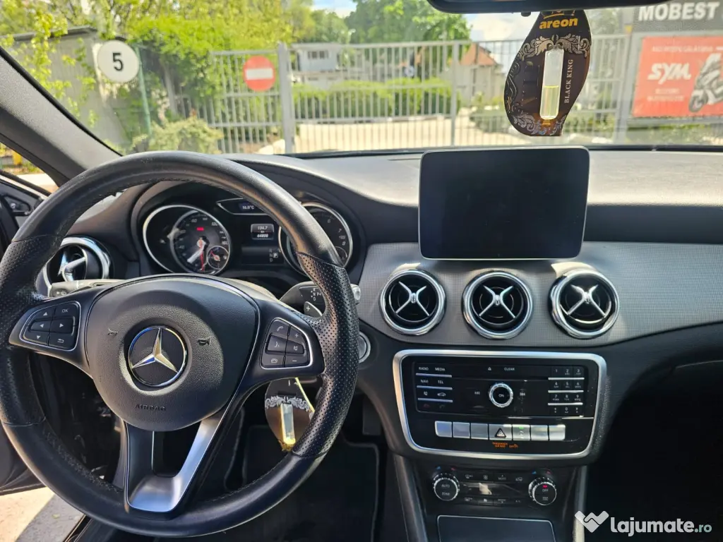 MERCEDES-BENZ GLA 2019 — imagine 9