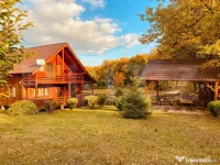 Cabana de vânzare în Rimetea, cu vedere spre Piatra Secuiu 