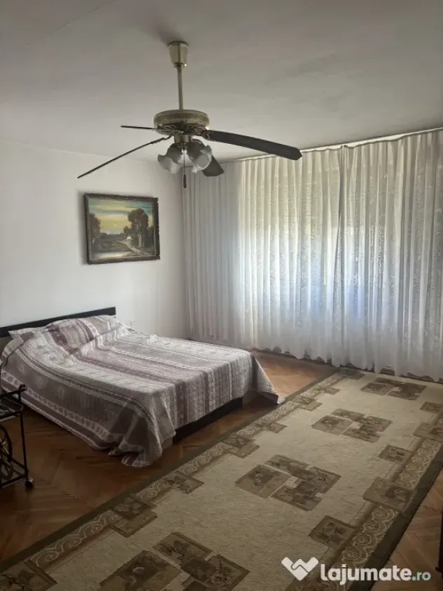 Apartament 3 Camere de Vanzare -90mp- Zona Pandurilor/ EON