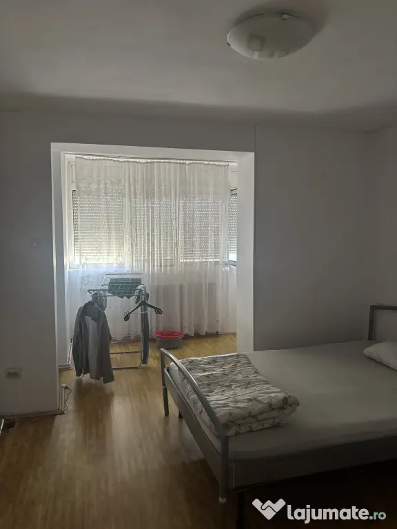 Apartament 3 Camere de Vanzare -90mp- Zona Pandurilor/ EON