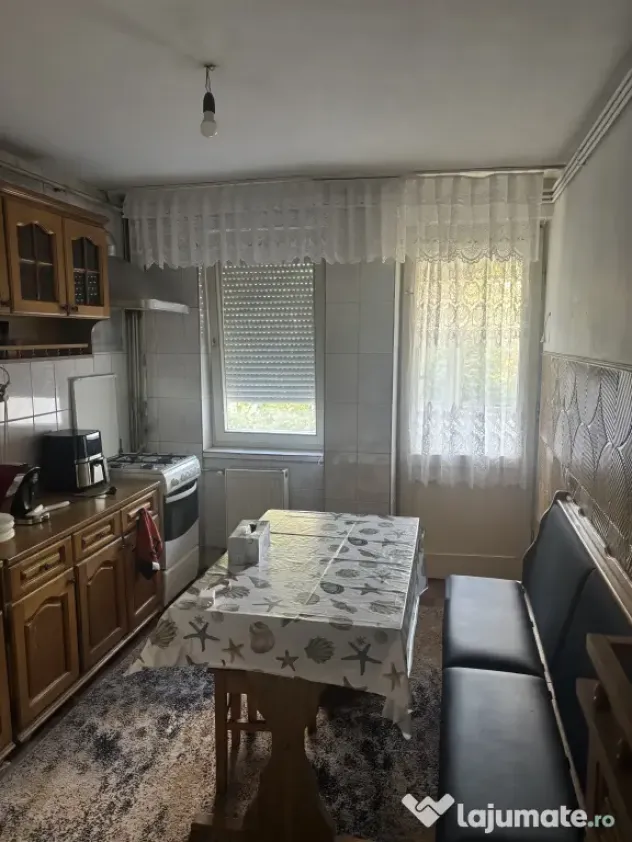 Apartament 3 Camere de Vanzare -90mp- Zona Pandurilor/ EON