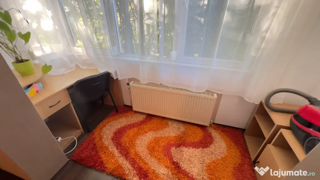 Apartament 3 camere decomandat | 2 Bai | Etaj 2 | Centrala | - Timisoara (Timis)